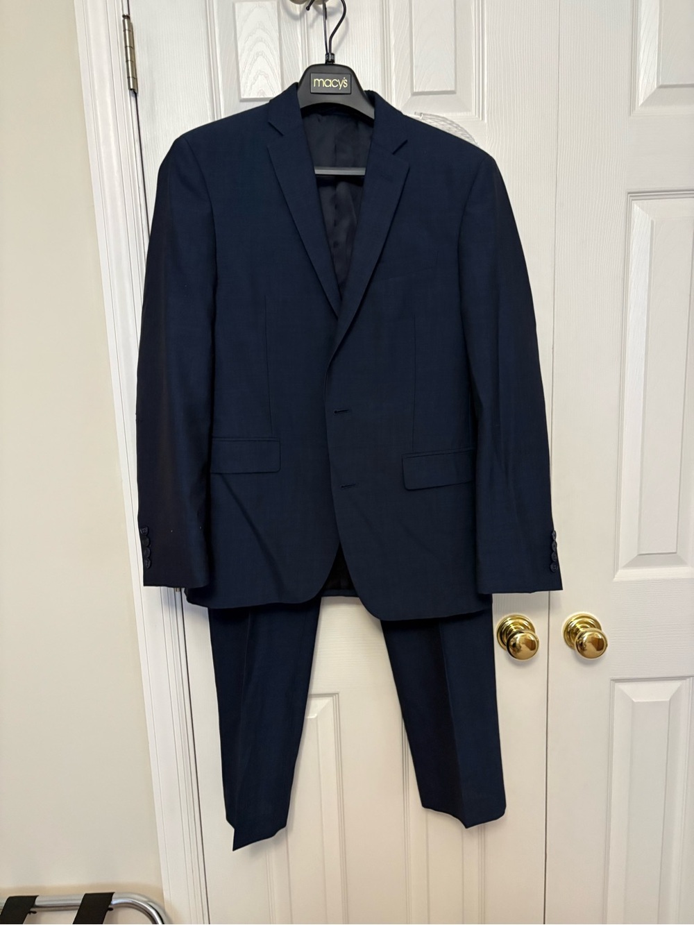 Men's navy blue wool Two-Piece slim fit Bar III suit from Macy's - worn once